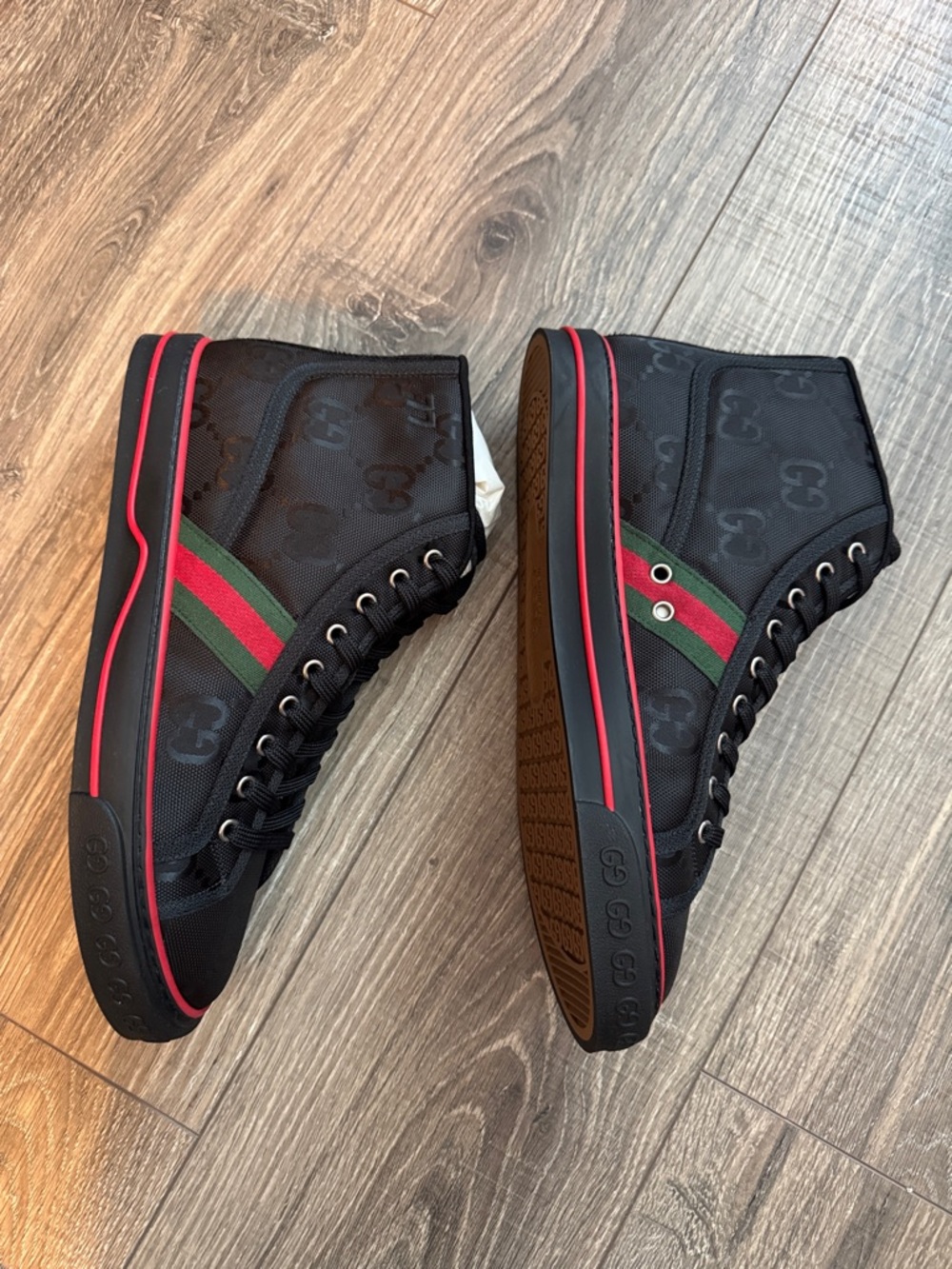 Gucci Men's Black High-Top Sneakers with Red & Green Web Stripe - Picture 4 of 12